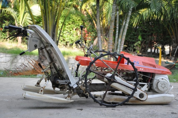 ขายรถดำนาราคาถูก KUBOTA S1-25 สภาพสวยเดิมจากญี่ปุ่นยังไม่เคยใช้ในไทย 18,000เท่านั้น!!