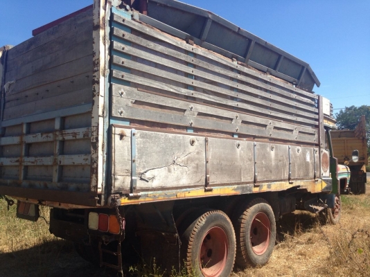 **360,000 บ.ต่อรอง**ขาย10ล้อหัวยาวเพลาเดียวดั๊ม ISUZU TX 180 HP 6BF1 (ใบคุม) เครื่องวางมาใหม่ แน่นแรงดี ช่วงล่างเดิม คัสซีดีไม่มีปะ กระบะดั๊มยิงหน้า สภาพดี ไม่ผุ ยางดี 10เส้น พ.ธรรมดา เบรคลมดัน พร้อมใช้งาน เอกสารครบ ม.79 ราคาต่อรองได้เด้อ พี่น้องครับ