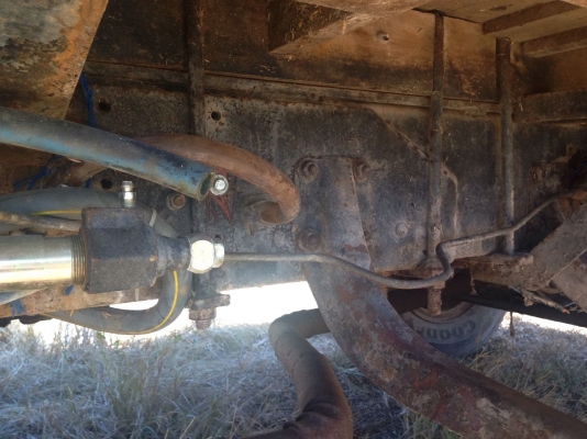 **360,000 บ.ต่อรอง**ขาย10ล้อหัวยาวเพลาเดียวดั๊ม ISUZU TX 180 HP 6BF1 (ใบคุม) เครื่องวางมาใหม่ แน่นแรงดี ช่วงล่างเดิม คัสซีดีไม่มีปะ กระบะดั๊มยิงหน้า สภาพดี ไม่ผุ ยางดี 10เส้น พ.ธรรมดา เบรคลมดัน พร้อมใช้งาน เอกสารครบ ม.79 ราคาต่อรองได้เด้อ พี่น้องครับ