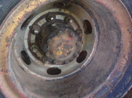 ***ขายแล้วครับขอบคุณ Truck2hand ขายเทเลอร์10ล้อ2เพลาขึ้น แบคโฮ200/รถเกี่ยว HINO FG185A เครื่องEK100 260HPเครื่องแน่นแรงดีไม่เยิ้ม ช่วงล่างเดิมคัสซีสวยเดิมไม่ปะไม่ดาม หางสวยสภาพดีไม่มีผุ ยางดี10เส้น หัวดีไม่ผุ(กำลังทำสี) ภายในคอนโซลครบ พร้อมใช้งาน เอกสารคร