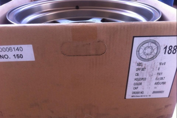 ขายล้อ TE37X 16&times;8 ออฟ 0  ใส่ 6/139.7 งานของ SSW