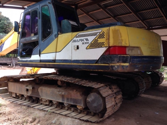 ขายรถแบคโฮ KOBELCO mark III sk200 สภาพดี ขายรถแบคโฮ KOBELCO mark III sk200 สภาพดี