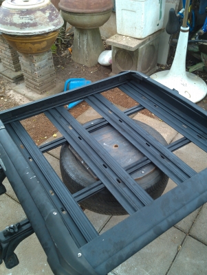 แร็คหลังคาพร้อมขา