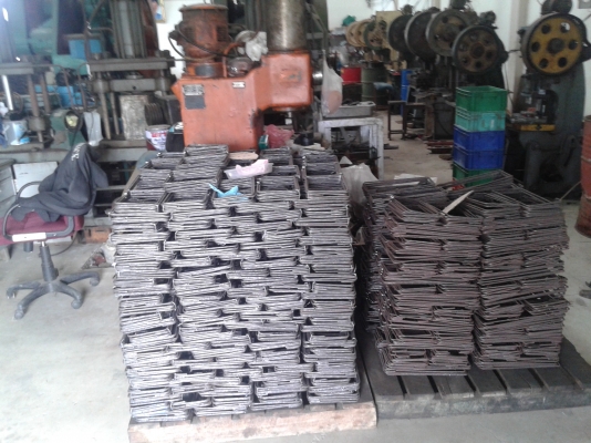 เครื่องจักรและอุปกรณ์