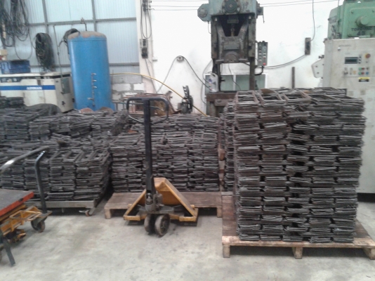 เครื่องจักรและอุปกรณ์