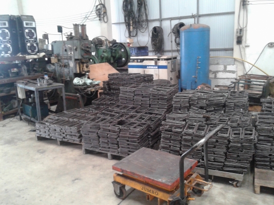 เครื่องจักรและอุปกรณ์