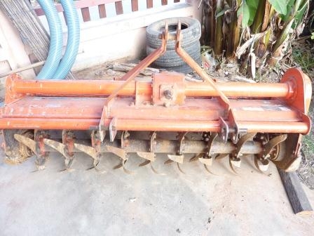 ขาย รถไถ คู โบ ต้า 47 แรง สภาพ90\% ขาย รถไถ คู โบ ต้า 47 แรง สภาพ90\%