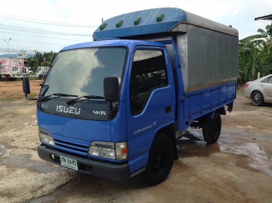 4ล้ออีซูซุNKRทะเบียนไม่ติดเวลา(รถห้าง)