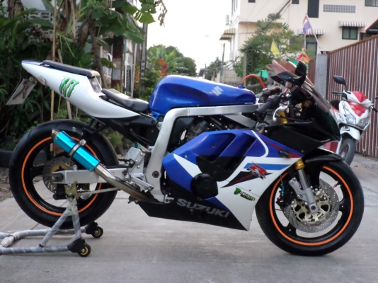 ขาย GSX r7 แฟลิ่งแต่ง K5 สวยๆแทพๆเครื่องดีแรงม้ามาเต็มๆขับหล่อทะเบียนแท้พร้อมโอน(ขนส่ง)