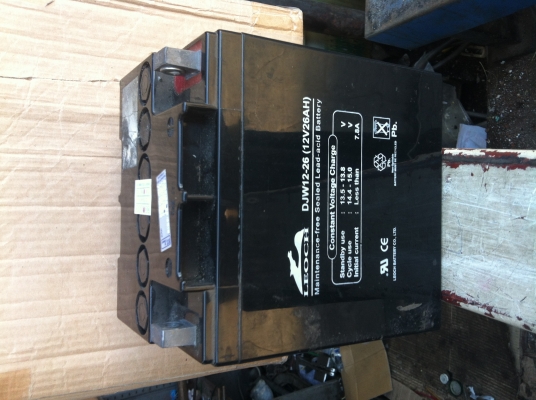 ขาย แบตเตอรี่แห้ง 12v26ah  มือสองสภาพดี
