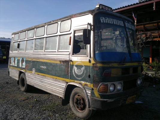 ขายรถบัสเล็ก 1 คัน ช่วงล่าง HINO KM310 เครื่องเดิม ช่วงล่างเดิม