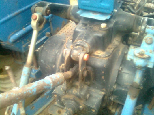 ขายฟอร์ด 6600 T3 ตัวแท้ อุปกรณ์2ชิ้นพร้อมเล่มทะเบียนครับ