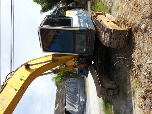 ขายรถแบคโฮ KOMATSU120-5 ขายรถแบคโฮ KOMATSU120-5