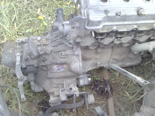 แยกขายอะไหล่เครื่อง-เกียร์โซลูน่า สนใจชิ้นไหนโทรสอบถามได้เลยครับ