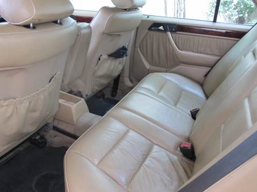 Benz E220 ปี1995 เครื่อง2JZ + LPG หัวฉีด code Cแท้