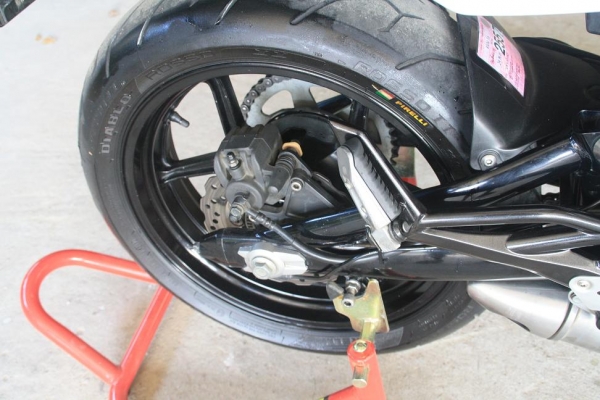 ขาย ER 6 N สี ขาว ปี 2010 ABS สภาพสวย ทะเบียนเต็ม พร้อมโอน 164000 ขาย ER 6 N สี ขาว ปี 2010 ABS สภาพสวย ทะเบียนเต็ม พร้อมโอน 164000