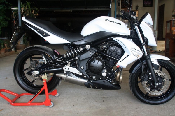 ขาย ER 6 N สี ขาว ปี 2010 ABS สภาพสวย ทะเบียนเต็ม พร้อมโอน 164000