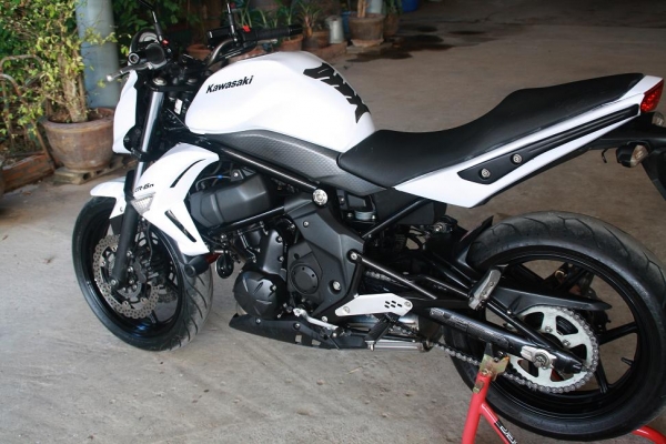 ขาย ER 6 N สี ขาว ปี 2010 ABS สภาพสวย ทะเบียนเต็ม พร้อมโอน 164000 ขาย ER 6 N สี ขาว ปี 2010 ABS สภาพสวย ทะเบียนเต็ม พร้อมโอน 164000