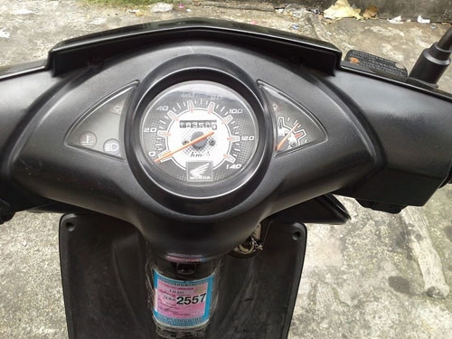 Click ปี 50 รถบ้าน เดิมๆ เครื่องแน่นไม่หลวม ไม่มีควันขาว ภาษี พรบ.ต่อแล้วถึงปีหน้า Click ปี 50 รถบ้าน เดิมๆ เครื่องแน่นไม่หลวม ไม่มีควันขาว ภาษี พรบ.ต่อแล้วถึงปีหน้า