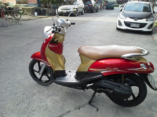 Fino ปี 53 ล้อแม็ค สวยกริ๊บ เครื่งเยี่ยม เอกสารครบ รีบจับจองกันได้เลยจ้า Fino ปี 53 ล้อแม็ค สวยกริ๊บ เครื่งเยี่ยม เอกสารครบ รีบจับจองกันได้เลยจ้า