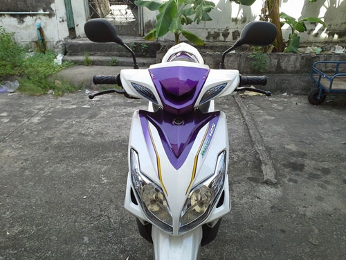 Mio 125 RR รถมือแรก พรบ. ภาษีครบไม่ขาด ถึง ตุลาคม2557 สตาร์ทมือเท้าได้ปกติ รถเครื่องเดิมดีมาก น้ำมันเครื่องเปลียนเรียบร้อยแล้วจ้า