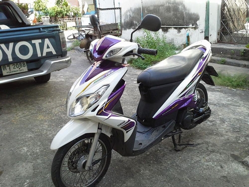 Mio 125 RR รถมือแรก พรบ. ภาษีครบไม่ขาด ถึง ตุลาคม2557 สตาร์ทมือเท้าได้ปกติ รถเครื่องเดิมดีมาก น้ำมันเครื่องเปลียนเรียบร้อยแล้วจ้า