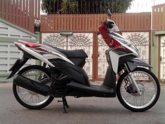 ขออนุญาติขาย Honda CLICK-i ปี 54 วิ่งน้อย โอนให้ฟรีครับ