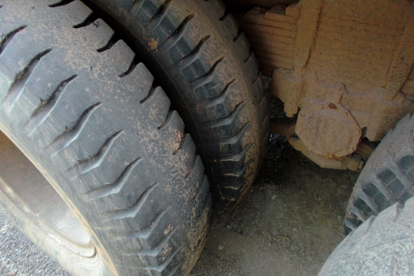 ขายด่วนหลงTFชีL3200ดรั้มเครือง220แรงม้ามีระบบลากพ่วง