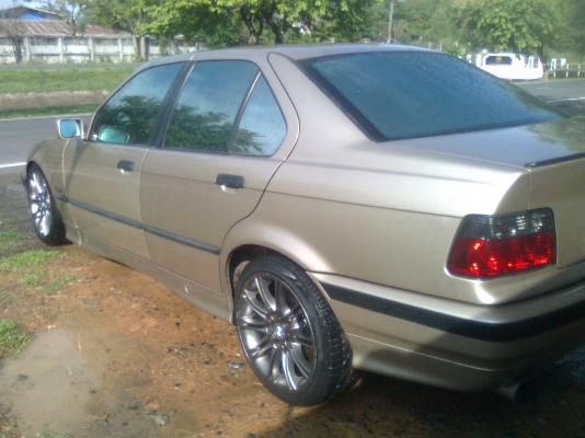 bmw 318i ราคา 150000 บาท bmw 318i ราคา 150000 บาท