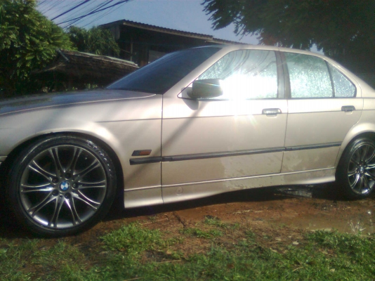 bmw 318i  ราคา 150000 บาท