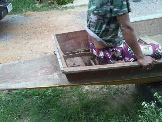 เรือไม้ ยาว 7 เมตร เครื่อง ซูซูกิ 3 สูบ