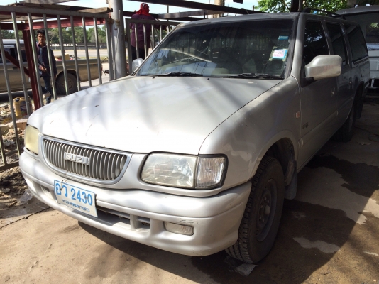 ขายรถแวน 4 ประตู ISUZU THAIRUNG TRIPPER 3.0 ปี 01 เกียร์ธรรมดา ขายรถแวน 4 ประตู ISUZU THAIRUNG TRIPPER 3.0 ปี 01 เกียร์ธรรมดา