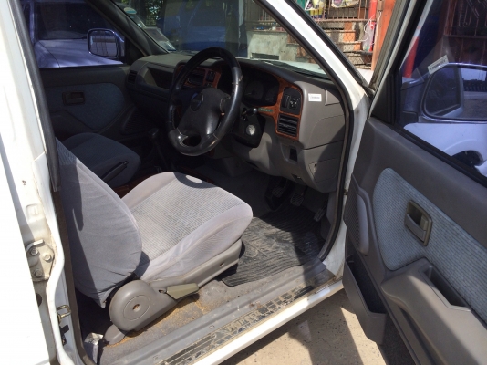 ขายรถแวน 4 ประตู ISUZU THAIRUNG TRIPPER 3.0 ปี 02 เกียร์ธรรมดา ขายรถแวน 4 ประตู ISUZU THAIRUNG TRIPPER 3.0 ปี 02 เกียร์ธรรมดา