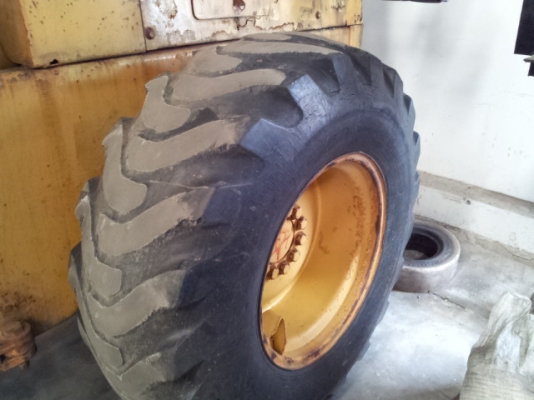รถตัก Komatsu รุ่น:510 ซีเรียล:12422 ปี:2000 สต๊อกเรา นำเข้ายี่ปุ่น