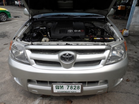 TOYOTA VIGO D4D 3.0 MT ปี 2007 พร้อมตู้ทึบแห้งอย่างดี พร้อมใช้ จัดไฟแนนซ์ได้ค่ะ T.086-527-9533