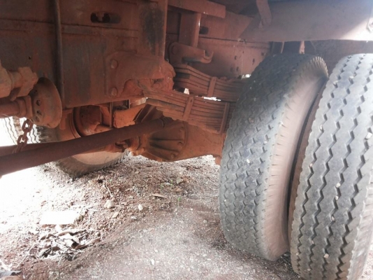 **200,000 บ.ต่อรอง**ขาย6ล้อISUZU100HP เครื่อง4BB1 100แรงเครื่องแน่น แห้งดี แรง ช่วงล่าง110 คัสซีดี ไม่หักไม่ดาม มีบวมซับในกับซับบน กระบะพื้นไม้คอกไม้ สภาพดี ยาว4.30ม. ยาง8.25ดี6เส้น หัวดีสีดี มีแตกด้านซ้านคนนั่งนิดหน่อย เกียร์สั้น(เกียร์สาย)แล้ว โดยรวมพร้