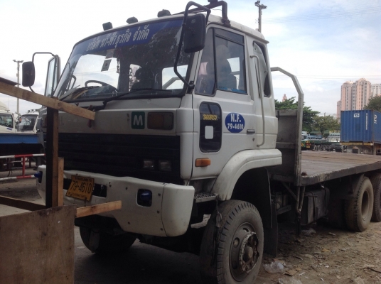 ขาย รถสิบล้อเเพลาเดียว 175 แรง เลขตัวถังCD12M-01110  เลขเครื่องยนต์ NE6-007375