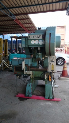 เครื่องปั๊มขนาด 30 ตัน มือสองนำเข้าจากญี่ปุ่น