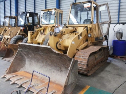 รถตักตีนตะขาบ CAT รุ่น:953 ซีเรียล:20Z00961 สต๊อกเรา นำเข้ายี่ปุ่น