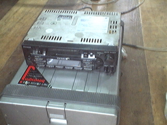 ขายวิทยุติดรถยนต์เทป+ซีดีNAKAMICHI