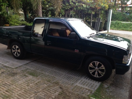 +++ขายNissan BigM ปี95 สภาพพร้อมใช้+++