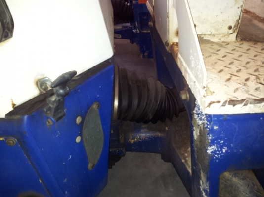 ขายค่ะสำหรับรถบด BOMAG Model :	BW120AD-3 Serial : 519364