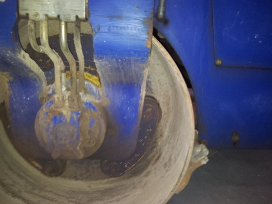 ขายค่ะสำหรับรถบด BOMAG Model :	BW120AD-3 Serial : 519364