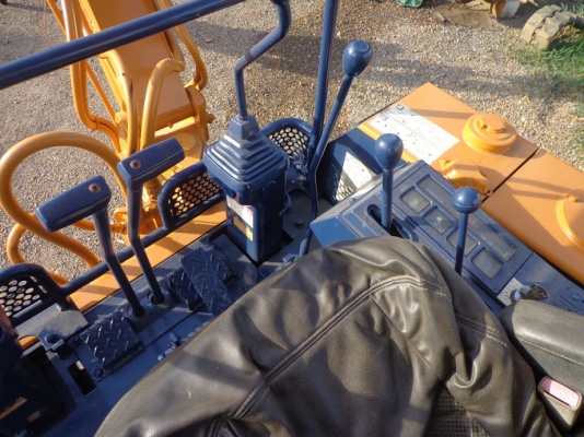 ขายรถแบคโฮ KOMATSU PC20-6 ติดต่อคุณจิ๊ด โทร. 089-7949488