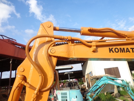 ขายรถแบคโฮ KOMATSU PC20-6 ติดต่อคุณจิ๊ด โทร. 089-7949488