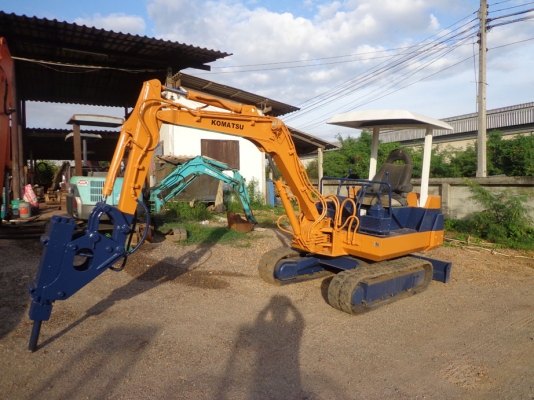 ขายรถแบคโฮ KOMATSU PC20-6 ติดต่อคุณจิ๊ด โทร. 089-7949488