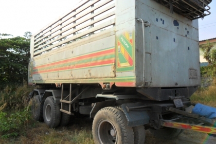 ขายหางพ่วง  3  คาน ดั๊ม 12  ล้อ  370000  บาท