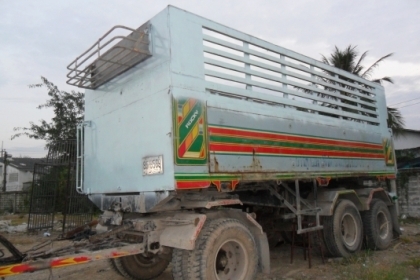 ขายหางพ่วง  3  คาน ดั๊ม 12  ล้อ  370000  บาท