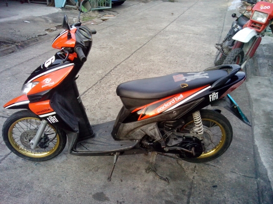 ขายรถมอไซค์ Honda Click