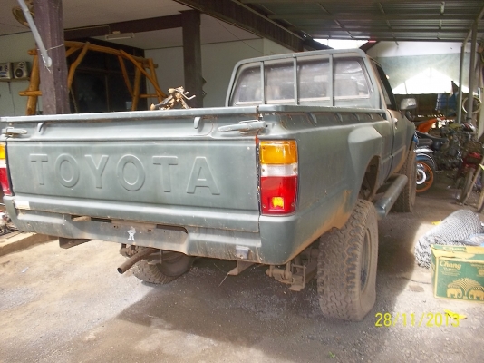 ขายTOYOTA HIRO ยกตัวถ้งสูง คัชซีสวย ตอนเดียว